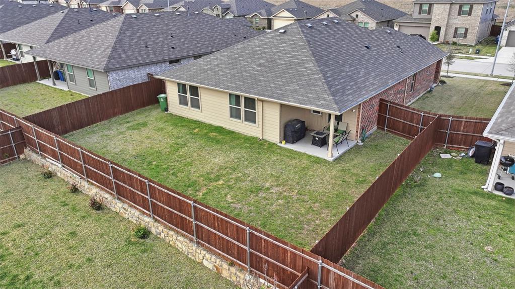 613 Whitecomb Lane Property Photo 37