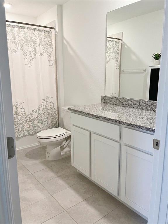 425 Dewberry Street Property Photo 5