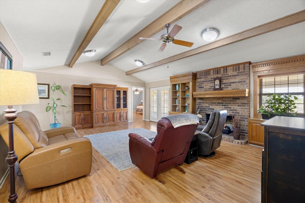 330 Reed Road Property Photo 3