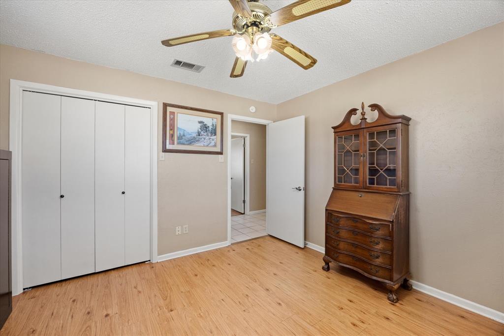 330 Reed Road Property Photo 17