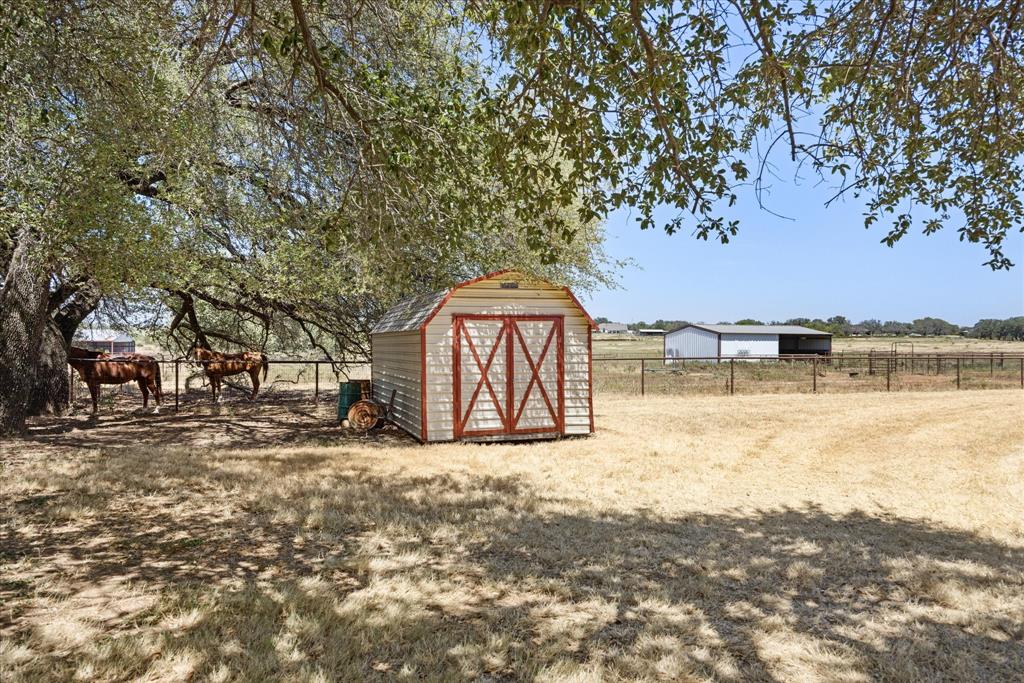 330 Reed Road Property Photo 25