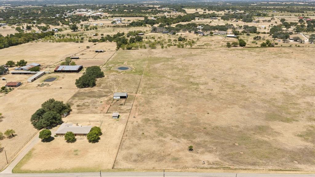 330 Reed Road Property Photo 28