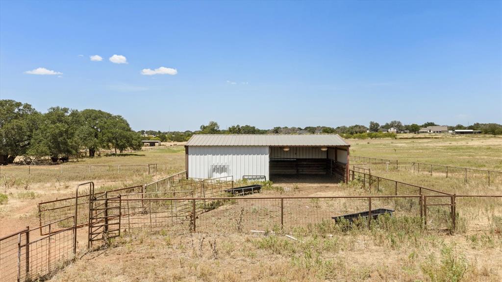 330 Reed Road Property Photo 31
