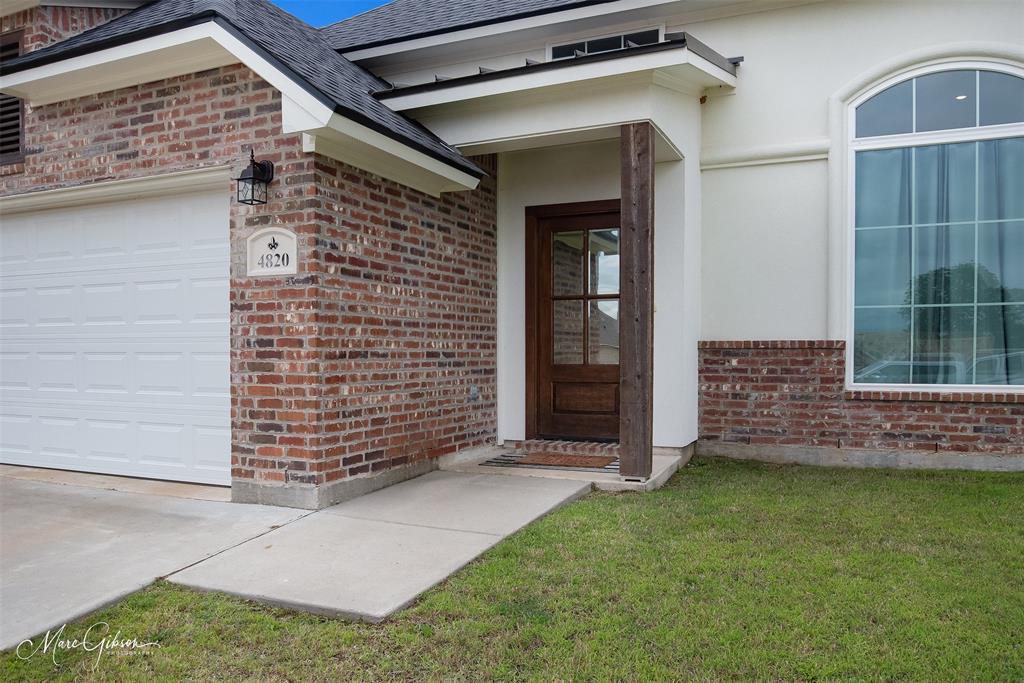 4820 Bogey Lane Property Photo 3