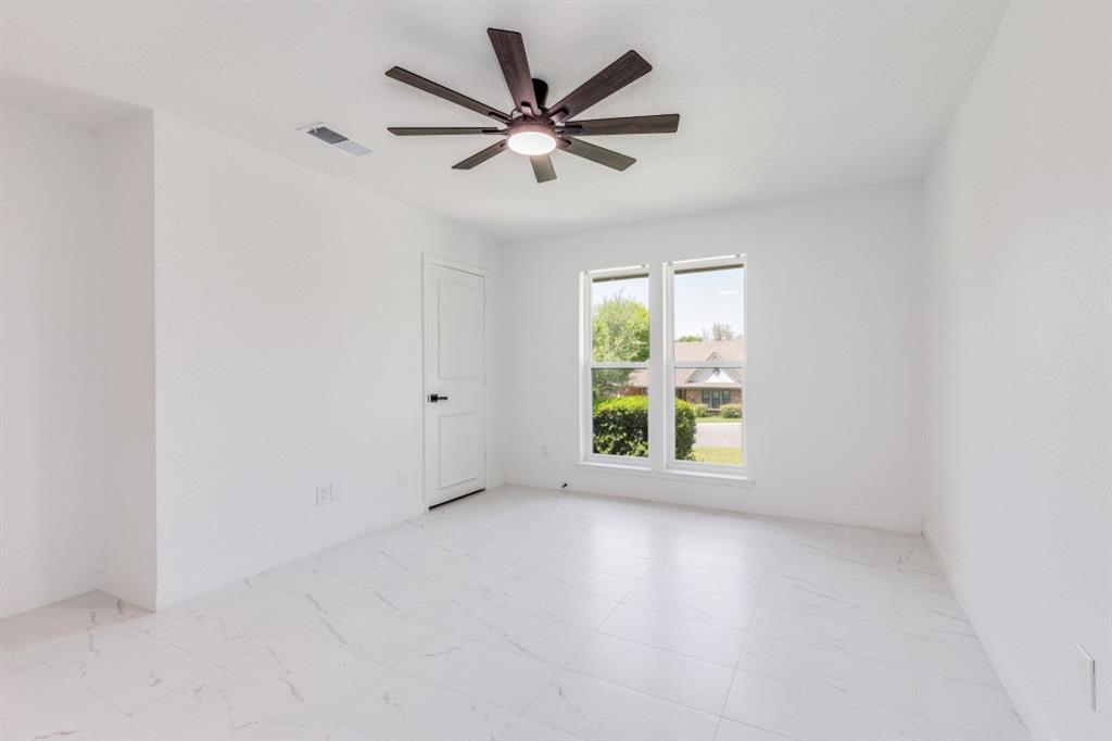 7717 Woodside Hill Property Photo 6