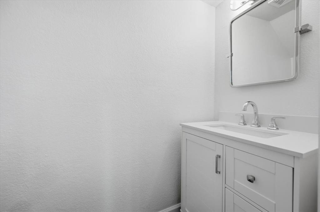 41 Abbey Road Property Photo 10