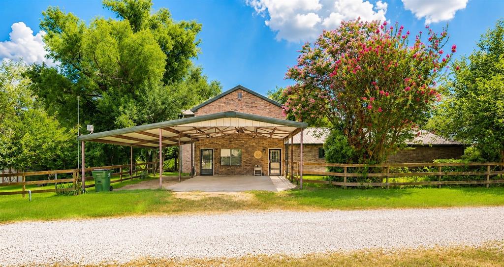150 Private Road 4656 Property Photo 6
