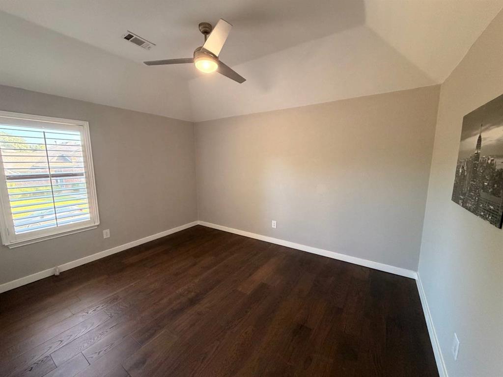 901 Ridgemont Drive Property Photo 12