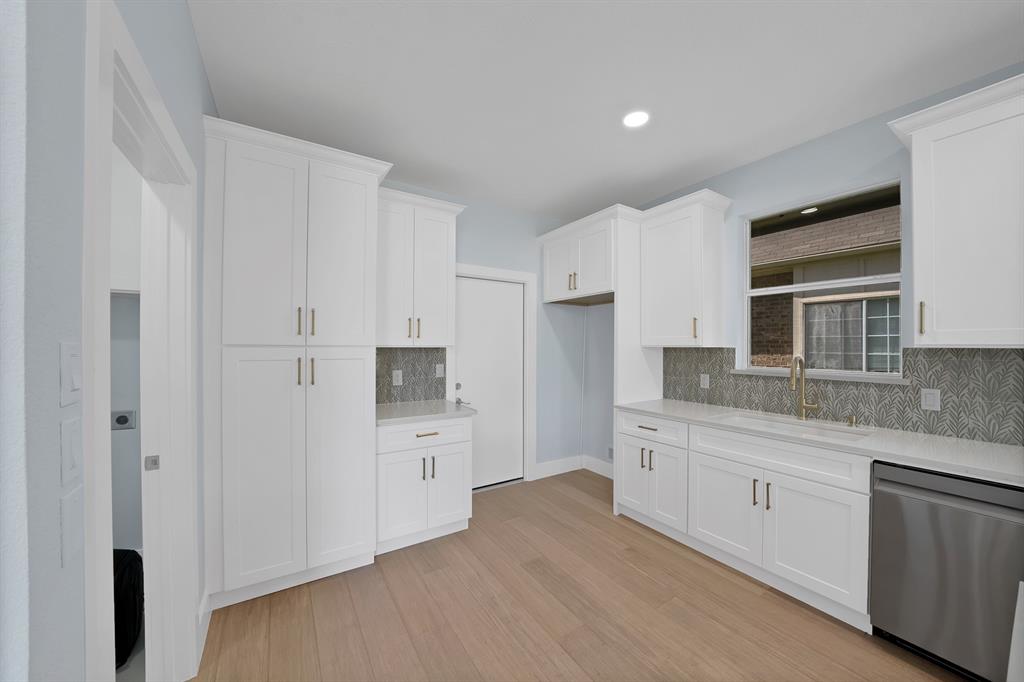 10912 Promise Land Drive Property Photo 12