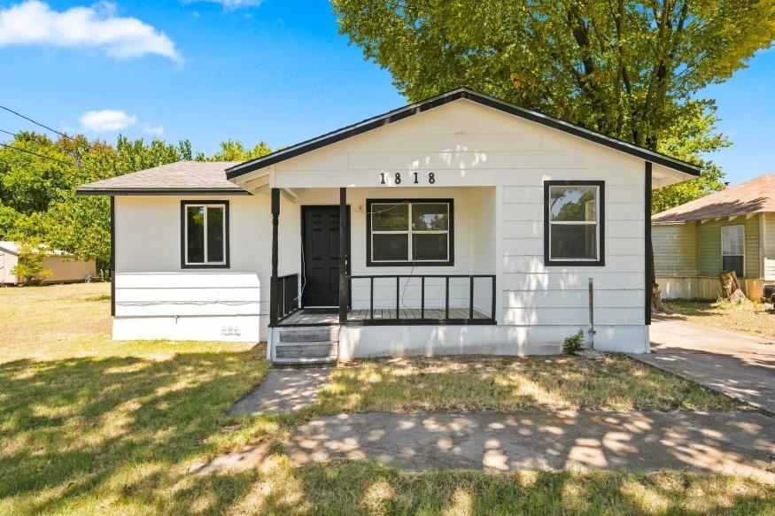 1818 Willis Lane Property Photo 1