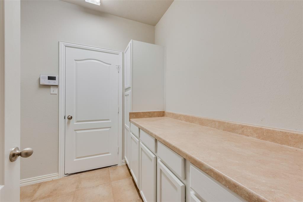 917 Tara Drive Property Photo 14