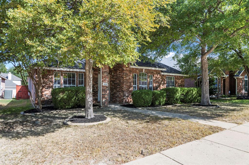 1408 Heather Brook Drive Property Photo 3