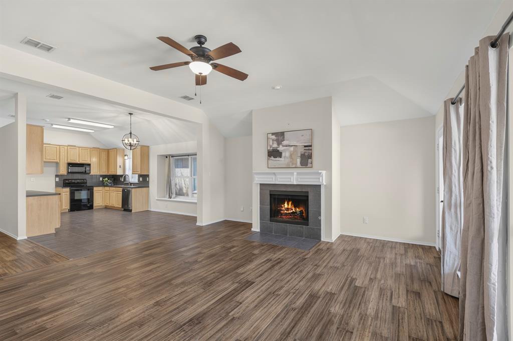 1408 Heather Brook Drive Property Photo 10