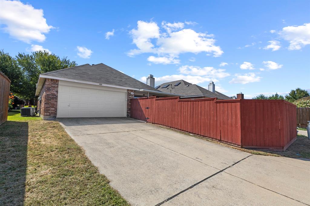 1408 Heather Brook Drive Property Photo 26