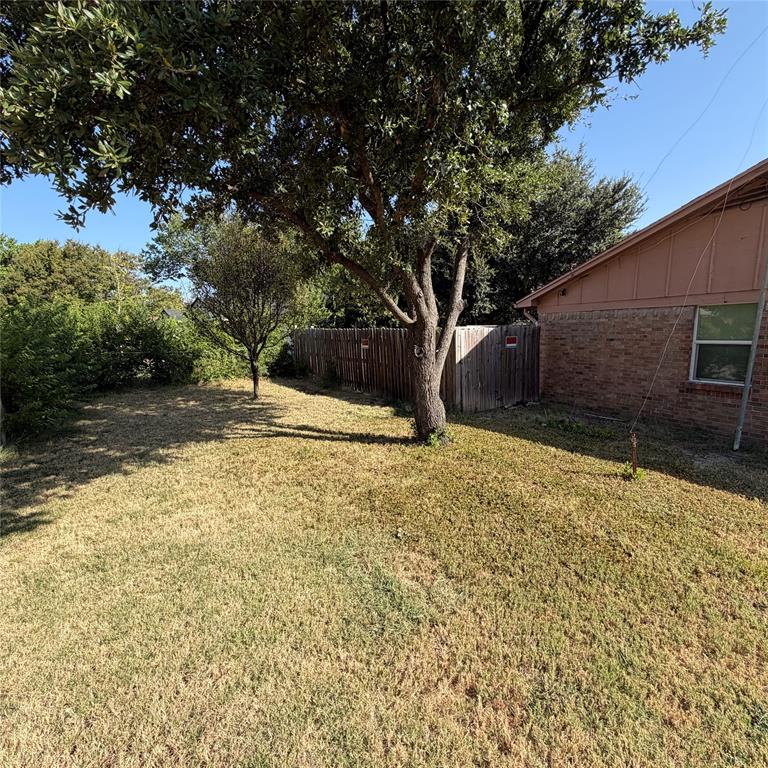 5712 Westhaven Drive Property Photo 4