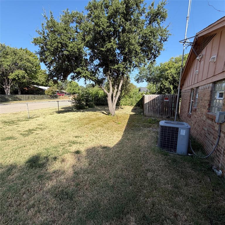 5712 Westhaven Drive Property Photo 5