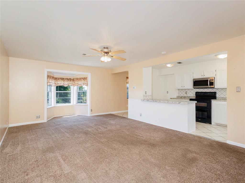 3821 Fm 590 Property Photo 12