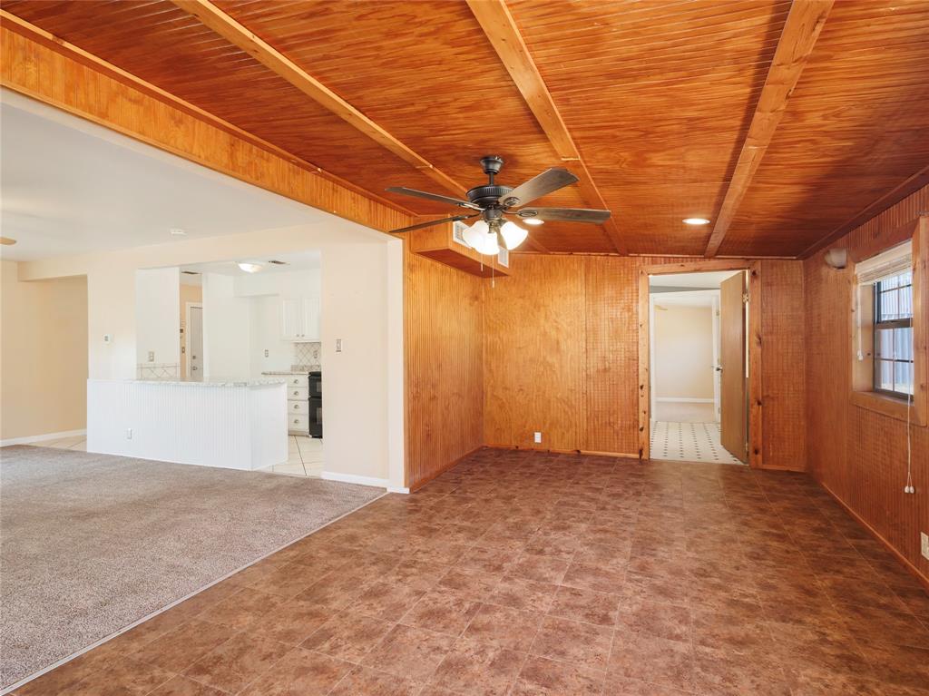 3821 Fm 590 Property Photo 19