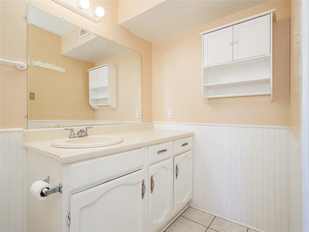 3821 Fm 590 Property Photo 22