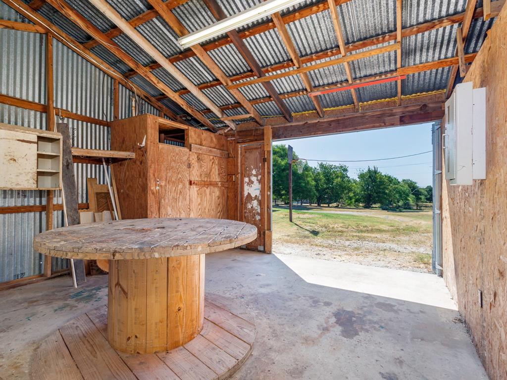 3821 Fm 590 Property Photo 34