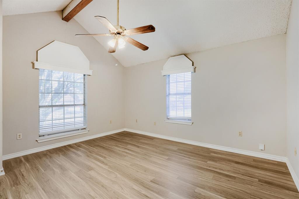 316 Peachtree Lane Property Photo 5