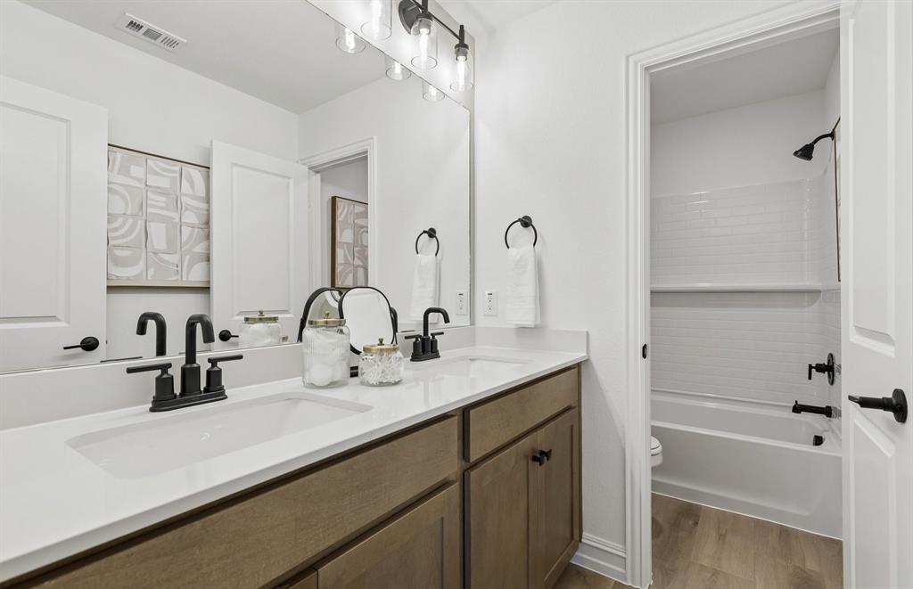 3325 Red Deer Road Property Photo 19