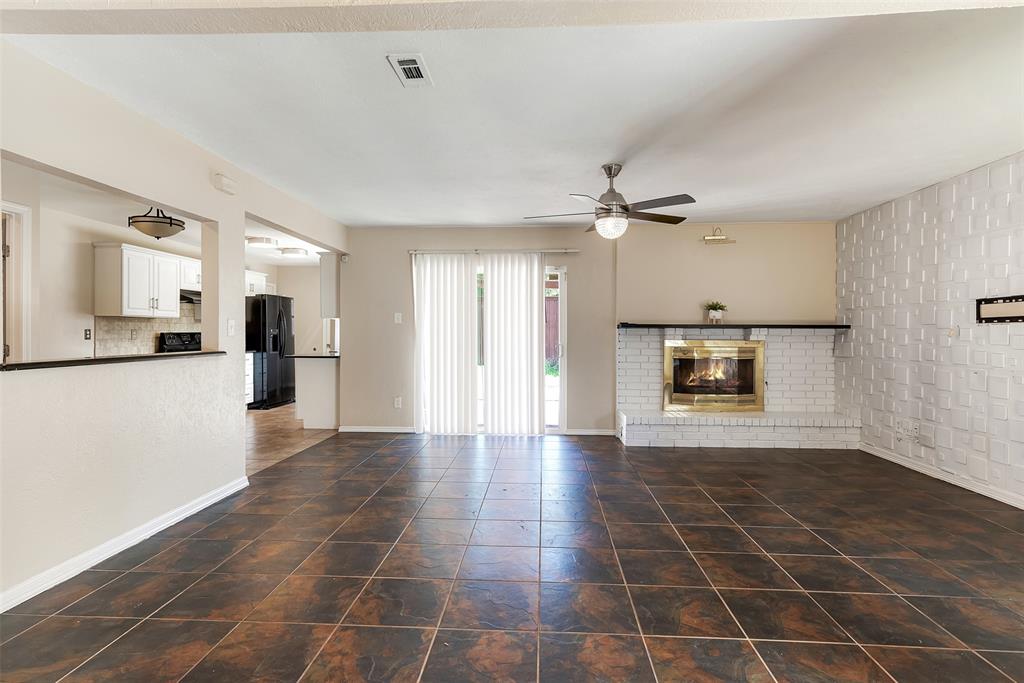 925 Lombardy Drive Property Photo 10