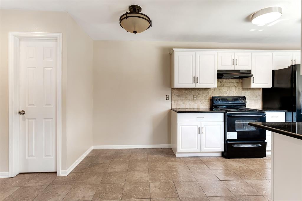 925 Lombardy Drive Property Photo 15