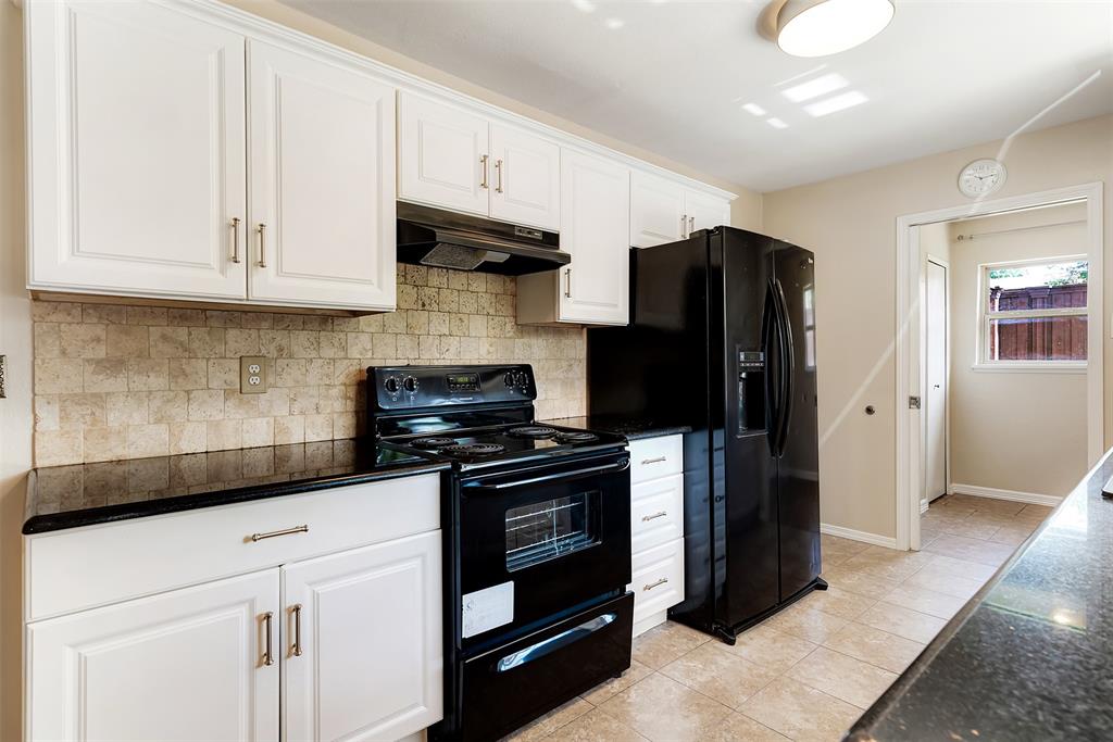 925 Lombardy Drive Property Photo 17