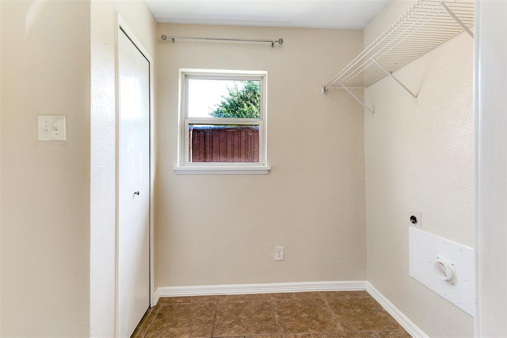 925 Lombardy Drive Property Photo 19