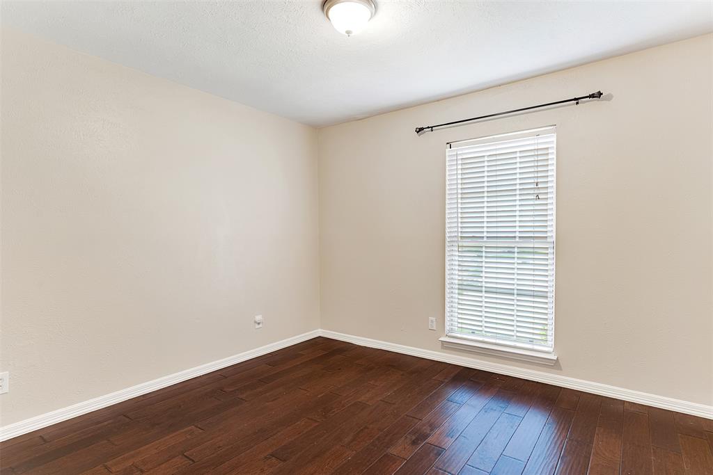 925 Lombardy Drive Property Photo 25