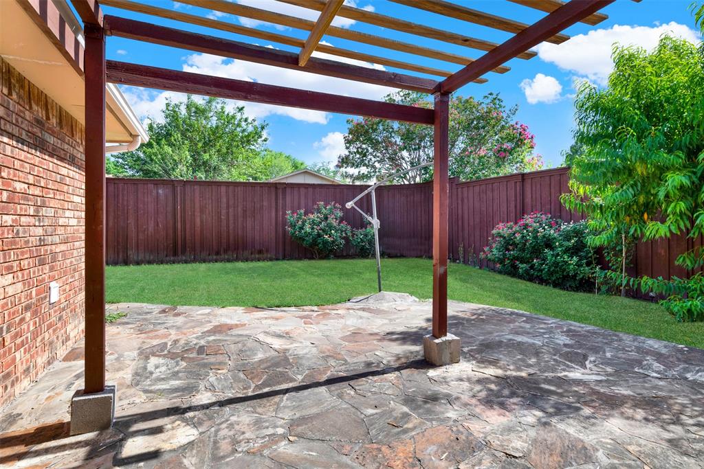 925 Lombardy Drive Property Photo 29