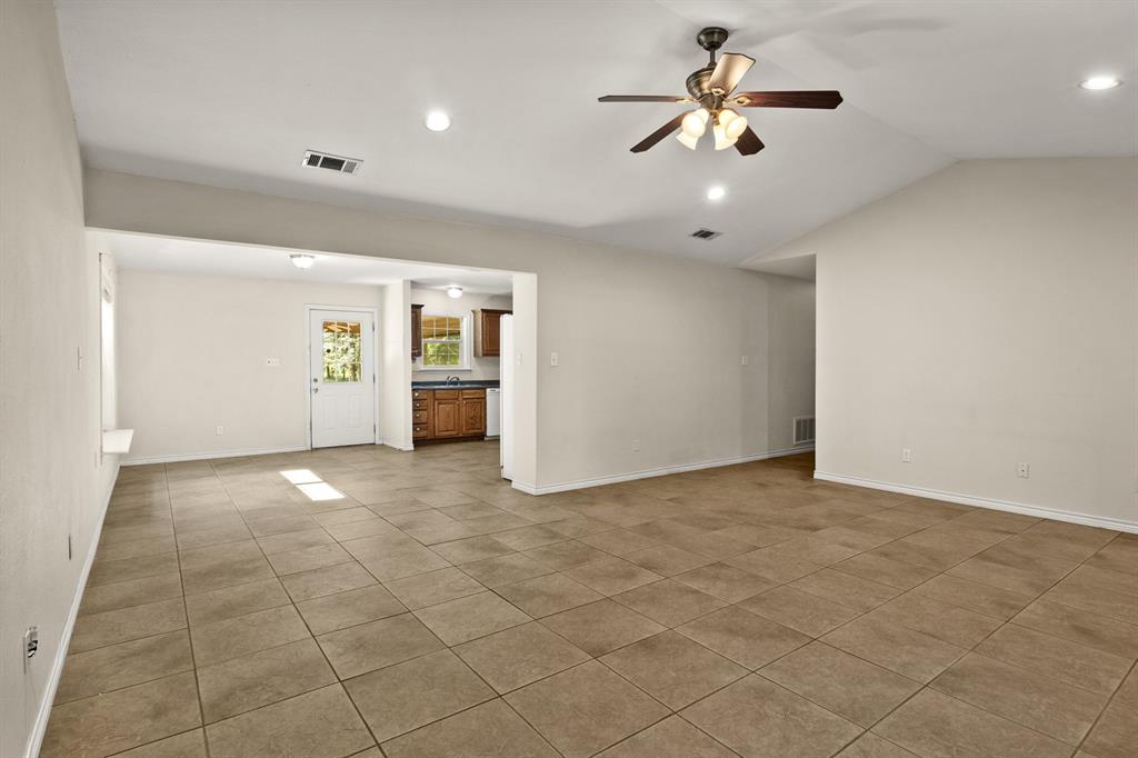 522 Cr 4245 Property Photo 6