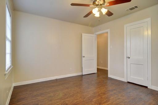 3770 Winfield Avenue Property Photo 3