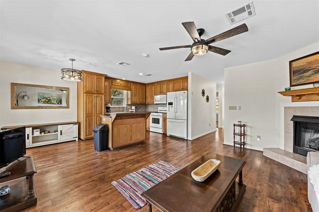 106 County Road 1506 Property Photo 17
