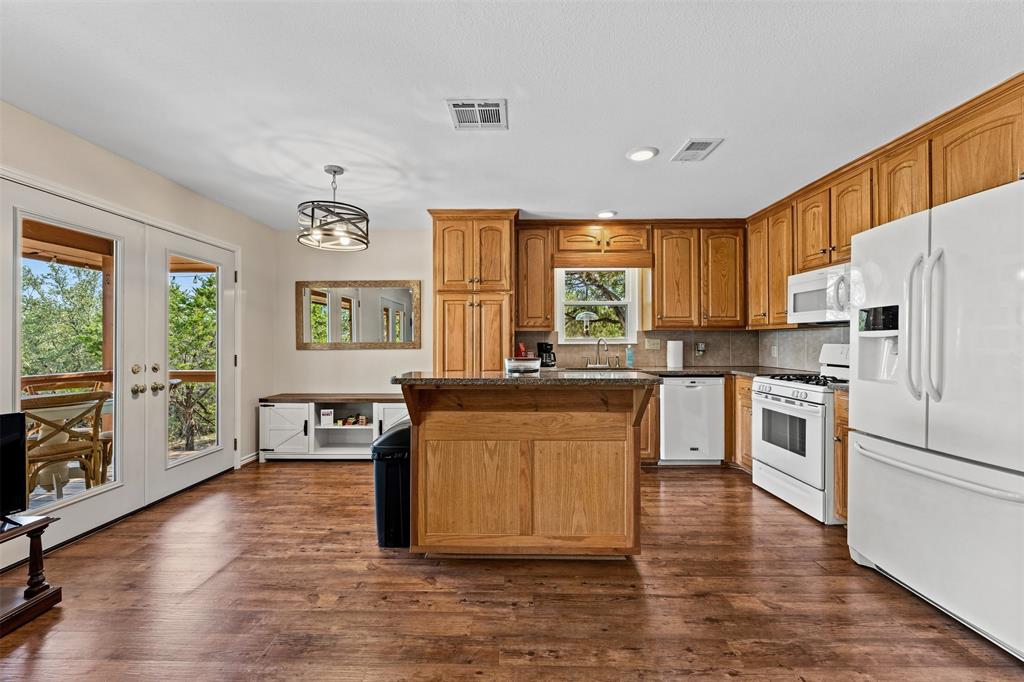 106 County Road 1506 Property Photo 20