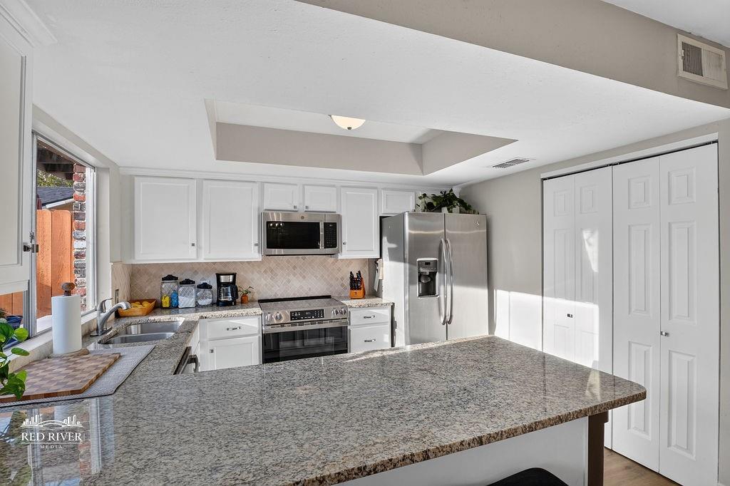 10055 Smitherman Drive Property Photo 11