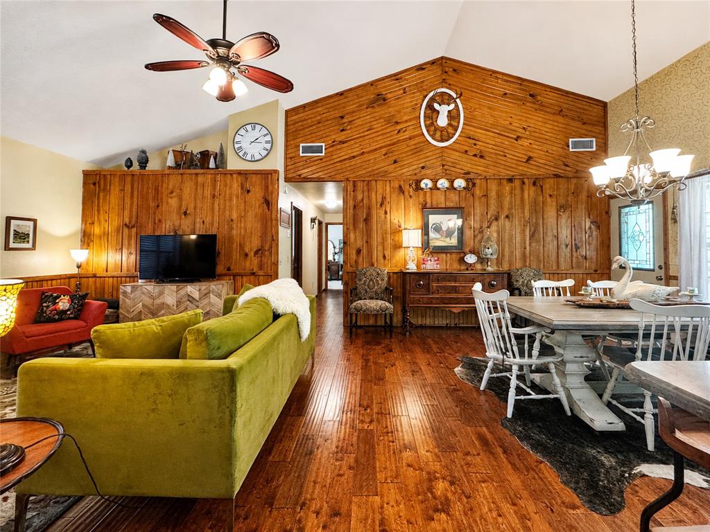 1308 W Fm 906 Property Photo 8