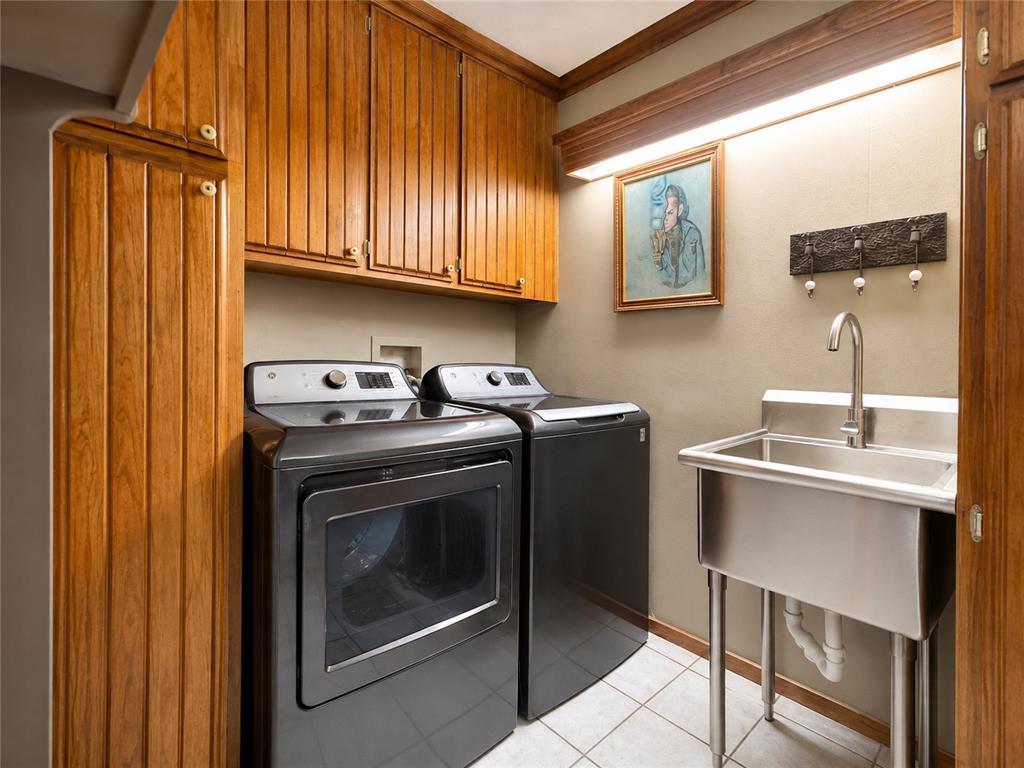 1308 W Fm 906 Property Photo 13