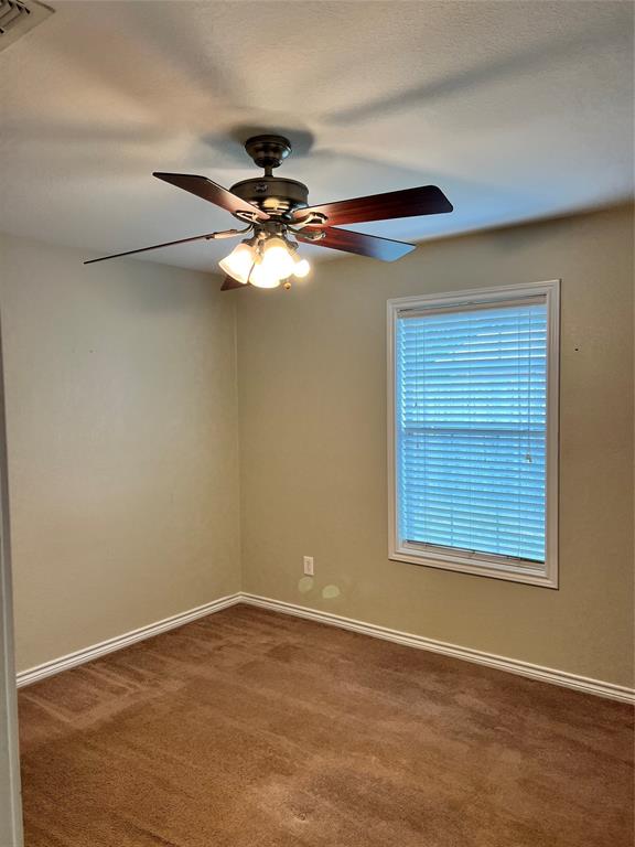 309 Baker Street Property Photo 13