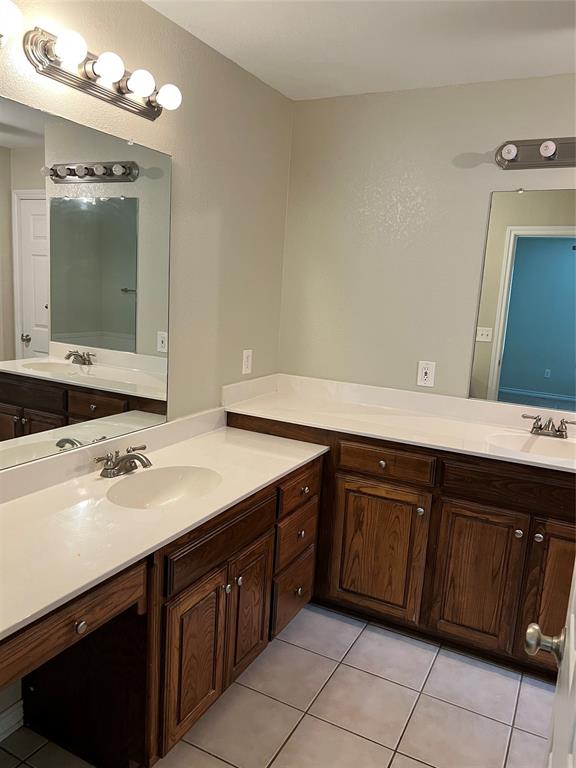 309 Baker Street Property Photo 17