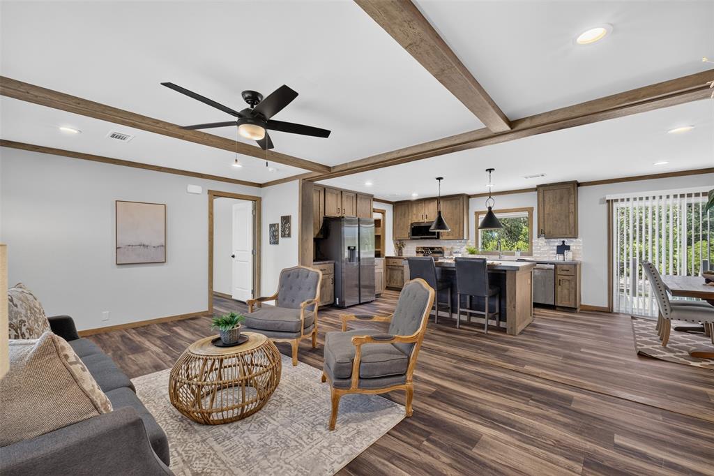 2240 Live Oak Trail Property Photo 4