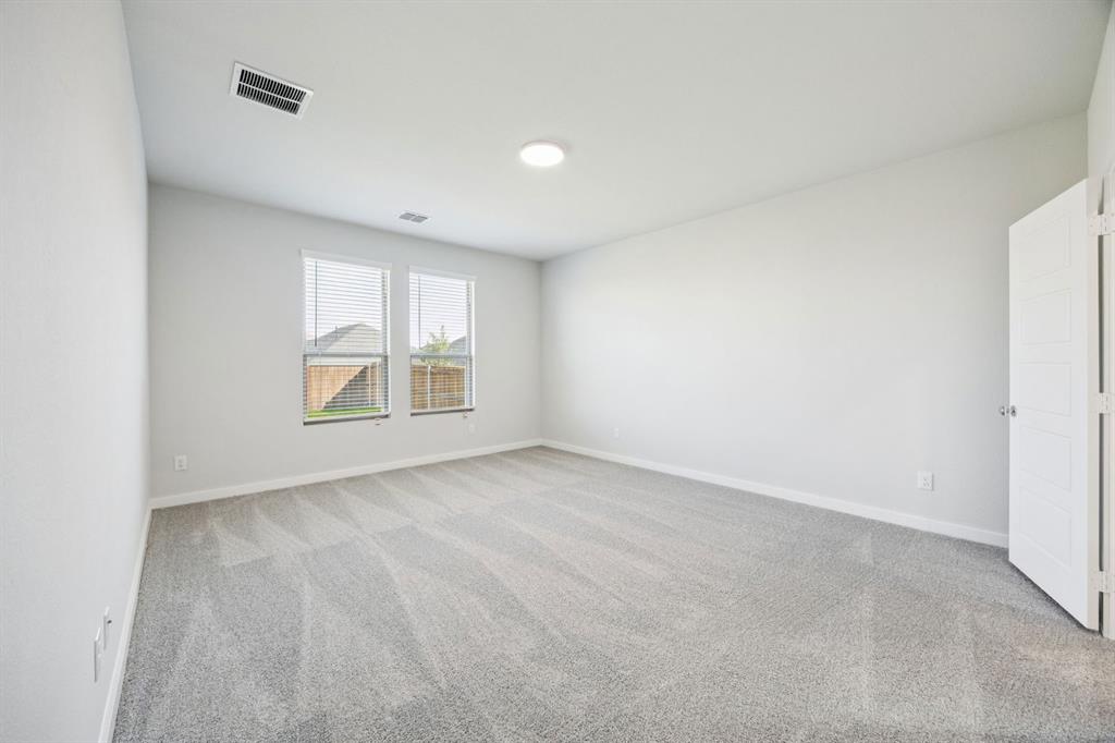 111 Fairlawn Drive Property Photo 18