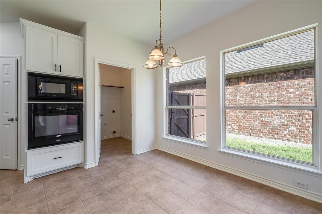9998 Planters Row Drive Property Photo 11