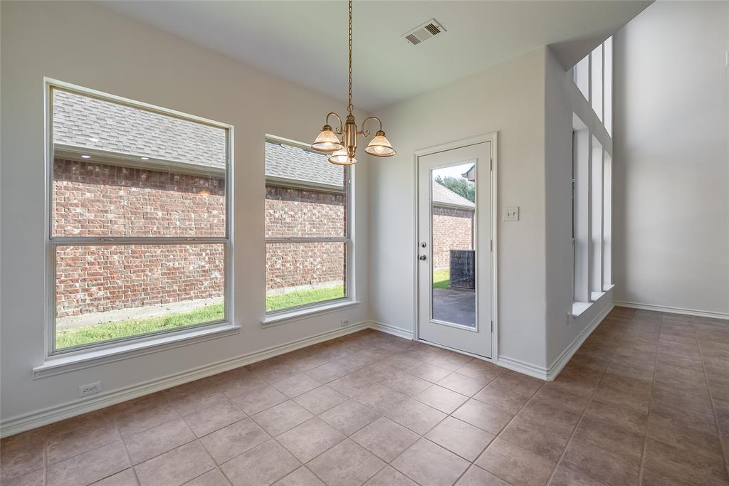 9998 Planters Row Drive Property Photo 12