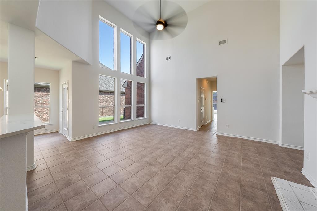 9998 Planters Row Drive Property Photo 16