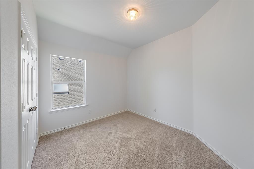 9998 Planters Row Drive Property Photo 26