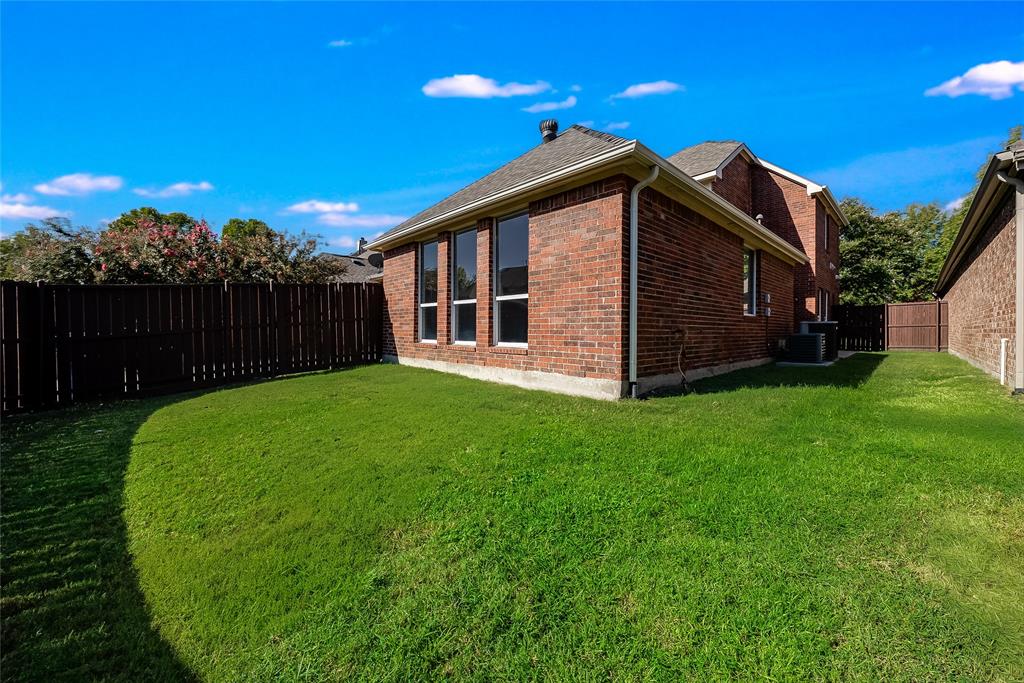 9998 Planters Row Drive Property Photo 31