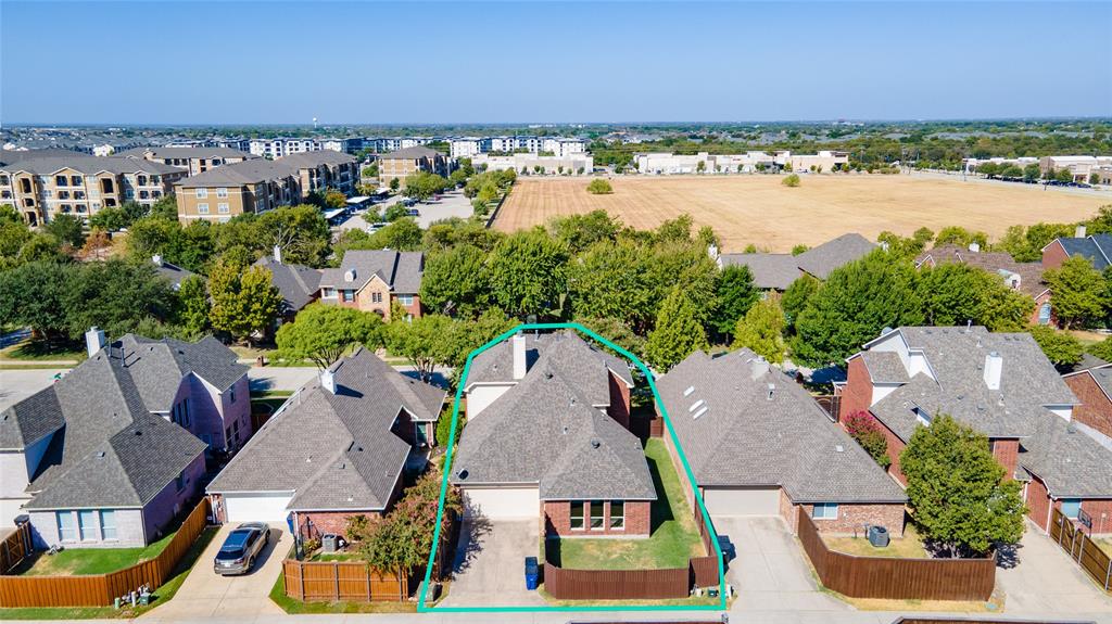 9998 Planters Row Drive Property Photo 32