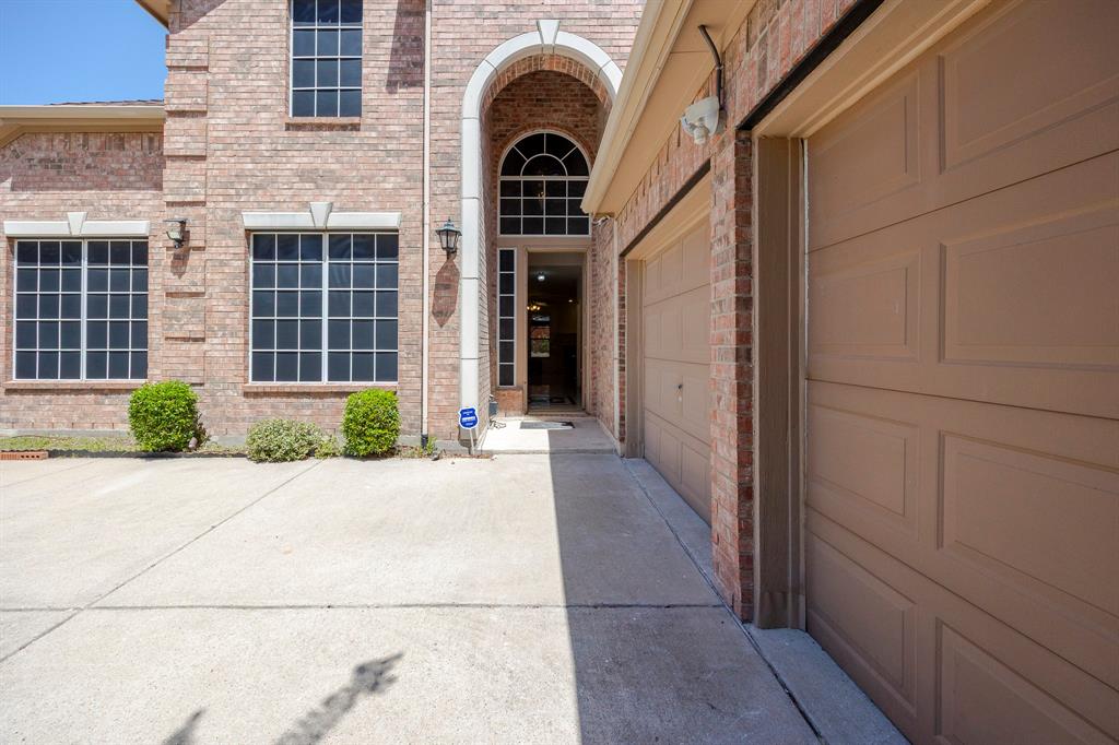 10002 River Bend Drive Property Photo 7